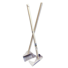 Gnawsome Spotty Scoop Tray demonstrates long-handle cleanup for easy yard waste.