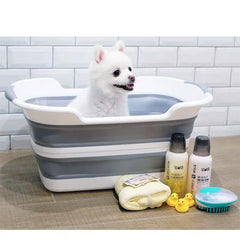 Goderewild tub with warm walls helps maintain a comfortable bath temperature.