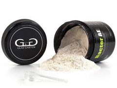 Included measuring spoon for GlasGarten Bacter AE aids precise dosing in shrimp tanks
