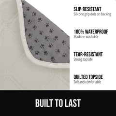 GORILLA GRIP blanket edge stays leakproof and secure against spills.