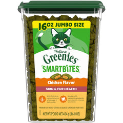 Greenies Feline Smartbites pack highlighting skin and fur support for healthy coat.