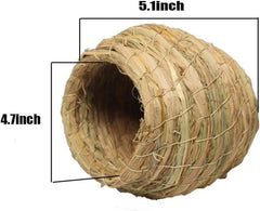 Hamiledyi woven straw detail closeup emphasizes natural material and warmth.