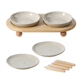 Havniva elevated cat bowls with whisker-friendly design for comfortable meals.