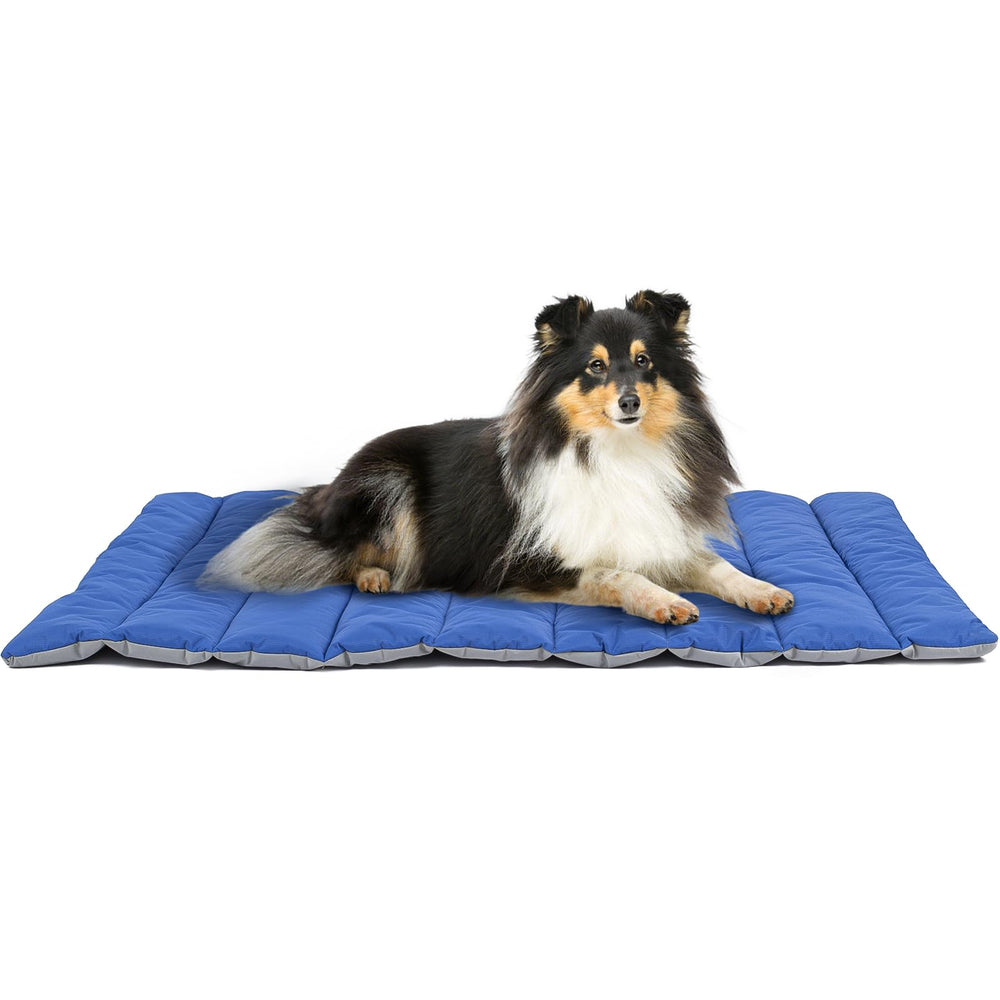 Heeyoo Outdoor Dog Bed with waterproof Oxford fabric protects surfaces during use.