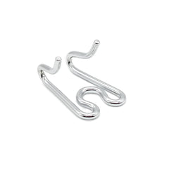 Three middle links enabling collar length adjustment for a precise fit.