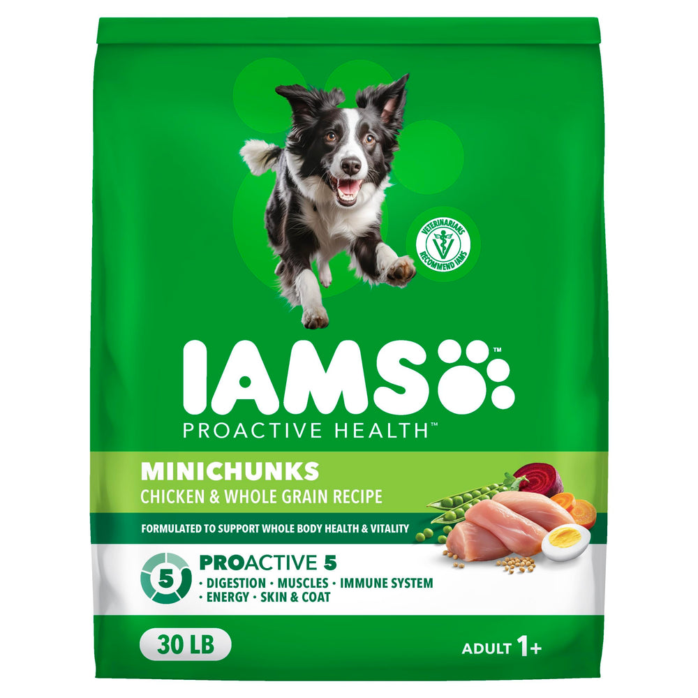 IAMS Proactive Health Minichunks in a bowl with real chicken for energy.