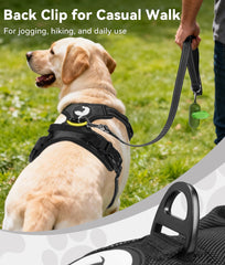 Joytale No Pull Harness traffic handle provides quick control in crowded spaces.