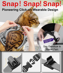 Kaazylab soft-padding cat harness reduces neck strain and provides comfort.