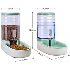 Kacoomi non-slip feet keep the feeder stable during meals.