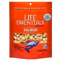 Life Essentials by Cat-Man-Doo salmon treats used as rewards for cats and dogs