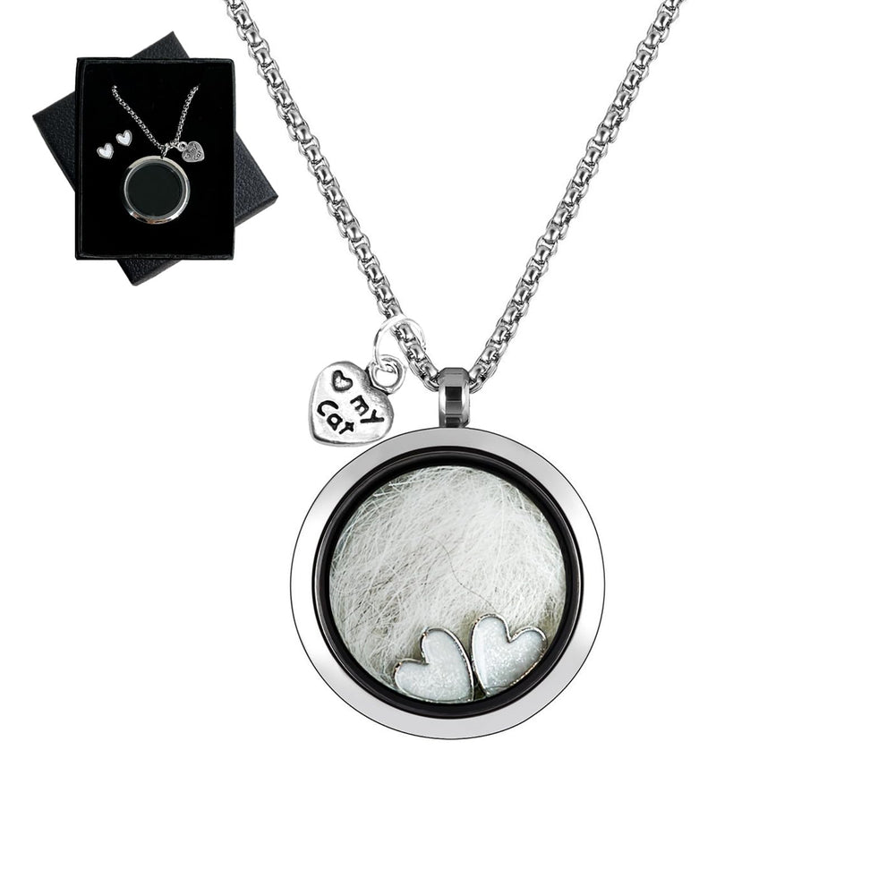 Lifelisa Cat Fur Keepsake Necklace on display preserves pet memories close to the heart.