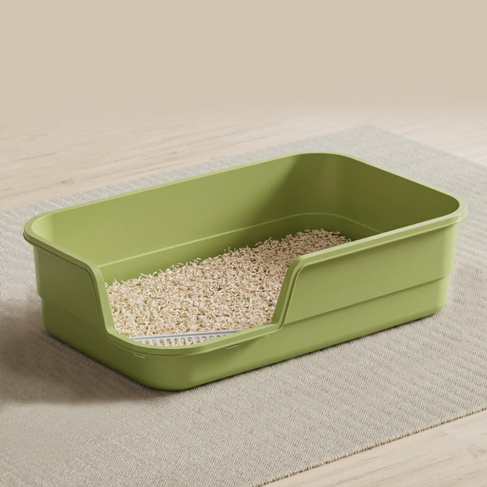 LoopTime extra large litter box in green with low entry for easy access.
