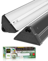 LUCKY HERP T5 fixture assembly for quick terrarium setup and reliable lighting.