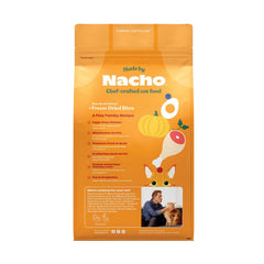 Close-up of crunchy texture from Made by Nacho kibble for picky eaters.