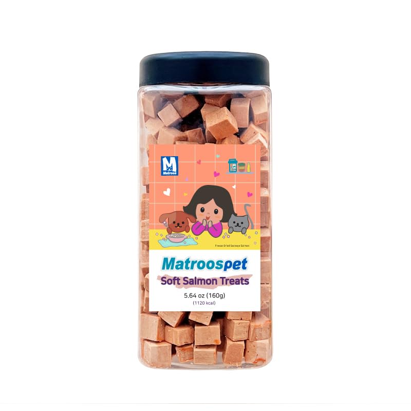 Matroospet freeze-dried sockeye salmon cubes for dogs and cats deliver pure protein and flavor.