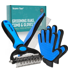 Maxpower Planet grooming brush double-sided in action for dogs and cats, efficient detangling and deshedding