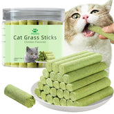 Meowly cat grass cubes with chicken flavor packaging, ready to support digestion and hairball prevention.