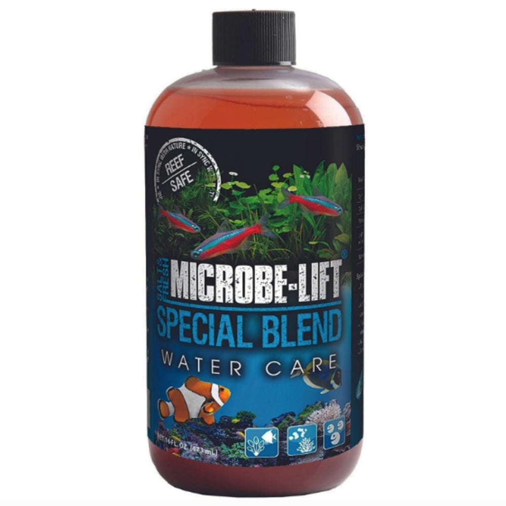 MICROBE-LIFT Special Blend bottle pour for easy dosing and cleaner water.