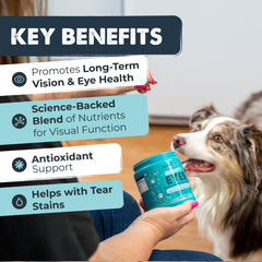 Mighty Paw Waggables Eyes cranberry blend chews aiding tear stain management.