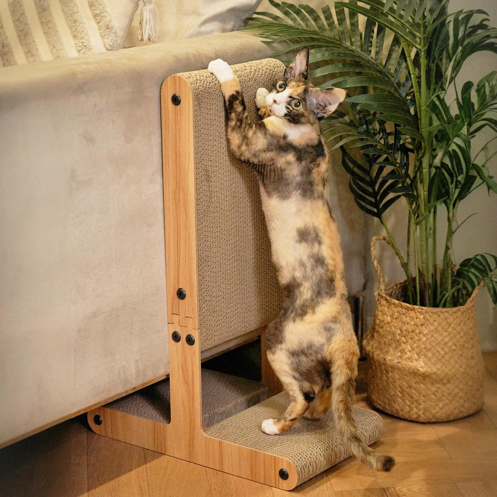 Nekosan T-shaped large scratcher shown horizontally for extended stretch play