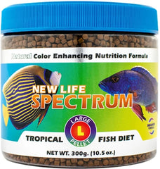 New Life Spectrum Naturox pellets sink, ideal for medium to large tropical fish, enhances color and growth.
