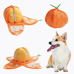 Nocciola hide-seek plush toy with orange peel promotes interactive play and scent discovery.