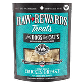 Northwest Naturals Freeze-Dried Chicken Breast Treats for dogs and cats, bite-sized and aroma-rich
