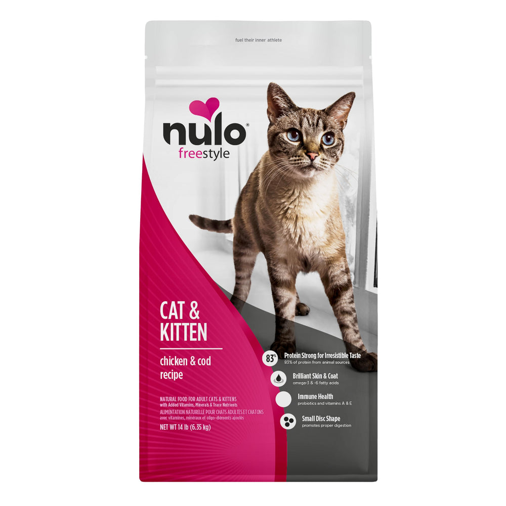 Nulo Freestyle cat kibble bag highlights real chicken and cod for lean muscle support