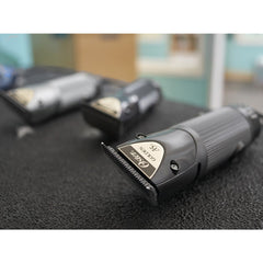 Oster A5 compatible with CryogenX blades for flexible grooming options.