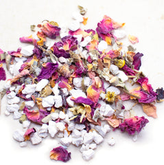 Pampered Chicken Mama herbal oyster shells pour demonstrates easy, mess-free top-dress feeding