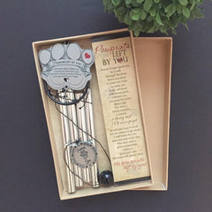 Pawprints Left by You wind chime shows four tubes, for rich melodies.