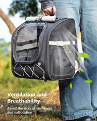 Pecute carrier features three safety zippers to prevent openings