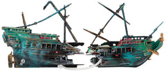 Penn-Plax shipwreck ornament lifeboat motion adds dynamic underwater storytelling.