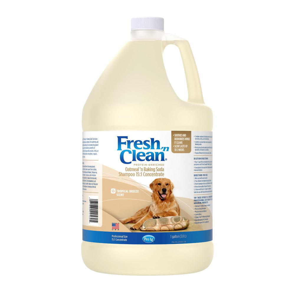 PetAg Fresh ’n Clean shampoo bottle front showing tropical scent benefits