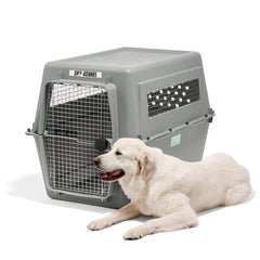 Petmate Sky Kennel easy latch door: quick secure access.