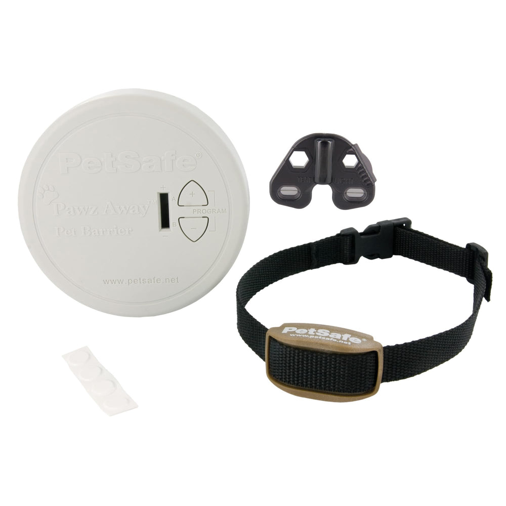 PetSafe Pawz Away transmitter showing barrier coverage for pets