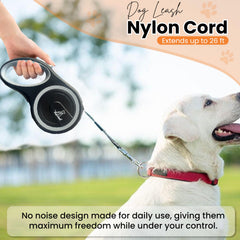 PetVest leash features a 360Β° swivel to prevent tangles during strolls.
