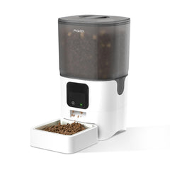 PGID feeder front view with camera for remote pet monitoring