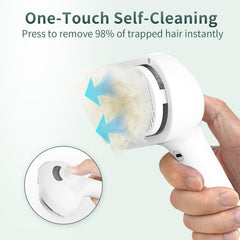 PrawPawtic Anti-Static Mist Spray reduces flying hairs during brushing.