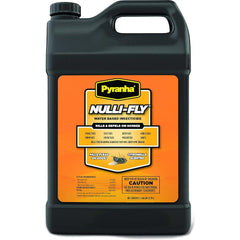Pyranha Nulli-Fly bottle pour showing easy-to-use spray for sensitive skin horses.