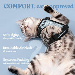 Rabbitgoo four-strap adjustable harness for a snug, custom fit.