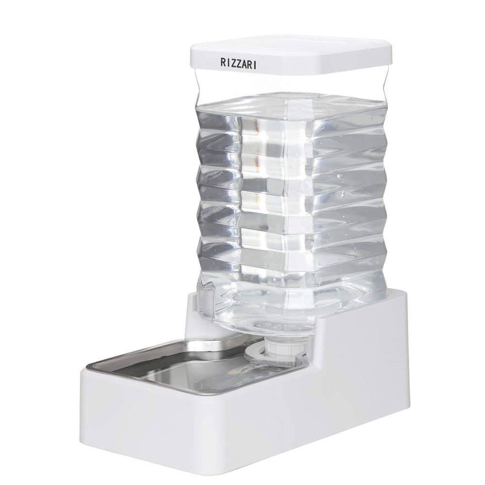 RIZZARI 10L gravity waterer with filter shows continuous hydration capability