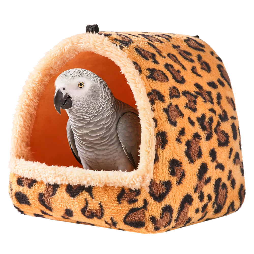 Rodizoo large winter-warm bird nest house interior; spacious shelter for large parrots.