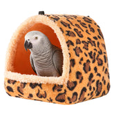 Rodizoo large winter-warm bird nest house interior; spacious shelter for large parrots.