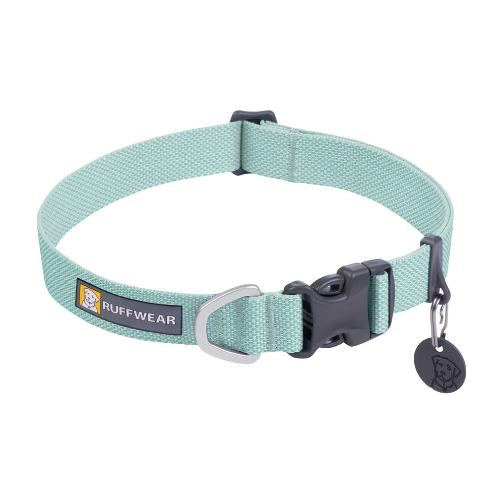 Ruffwear Hi & Light collar with ultralight buckle for fast trail runs.