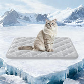 Rywell cooling mat Elegant Grey Edition provides luxurious comfort and lasting cooling for dogs.
