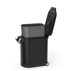 Removable BPA-free inner bucket from the simplehuman container for easy cleaning.