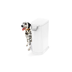 simplehuman lock-tight handle prevents pets from opening the container