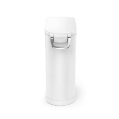 simplehuman magnetic scoop sits under the lid for easy feeding