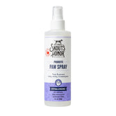 SKOUT'S HONOR probiotic paw spray bottle promotes microbiome-friendly paw care.